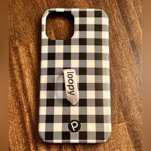 Loopy Case - iPhone 12/12 Pro (6.1" Screen) - Black & White Plaid / Righty.